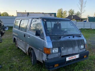 1988 Mitsubishi Delica III, голубой, 100000 рублей, вид 2