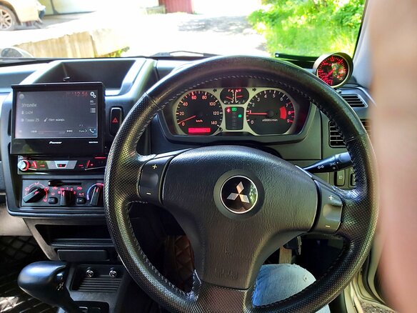 2004 Mitsubishi Pajero Mini II, серебристый - вид 14