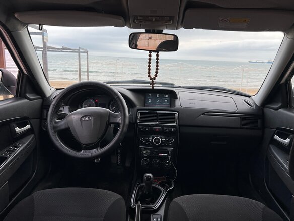 2014 Lada (ВАЗ) Priora I Рестайлинг, белый, 500000 рублей - вид 9