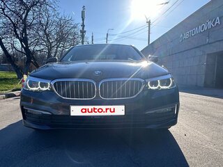 2019 BMW 5 серии 530i xDrive VII (G30/G31/G38), чёрный, 3100000 рублей, вид 3