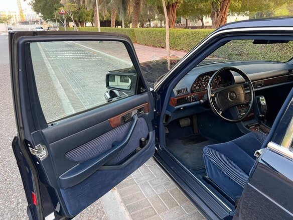 1989 Mercedes-Benz S-Класс 560 II (W126) Рестайлинг, синий, 7000000 рублей - вид 15