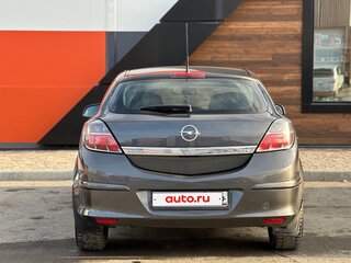 2010 Opel Astra GTC H Рестайлинг, серый, 600000 рублей, вид 4