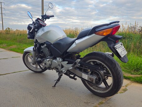 2007 Honda CBF 500, серебристый, 300000 рублей, вид 3