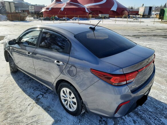 2018 Kia Rio IV, серый, 1510000 рублей - вид 5