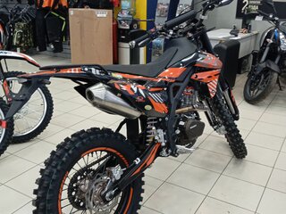 2025 Regulmoto CR-Z 300, красный, 244000 рублей, вид 4