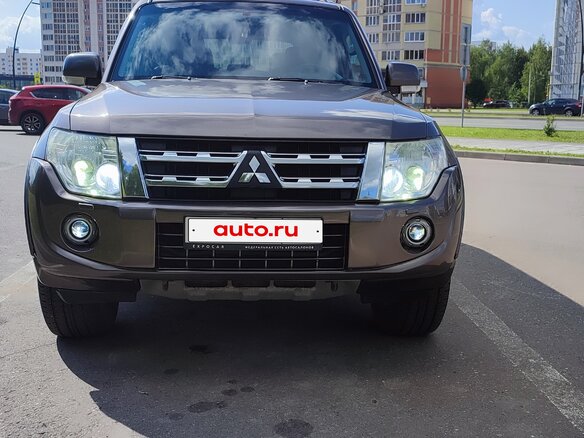 2011 Mitsubishi Pajero IV Рестайлинг 1, коричневый, 1950000 рублей - вид 6