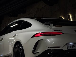 2018 Mercedes-Benz AMG GT 4-Door Coupe 63 S I, белый, 9700000 рублей, вид 3