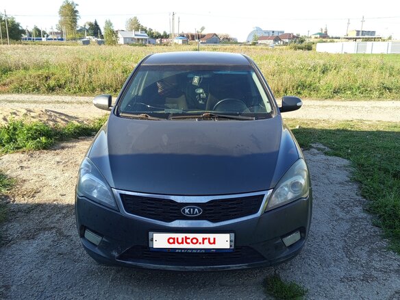 2010 Kia Ceed I Рестайлинг, серебристый, 850000 рублей - вид 1