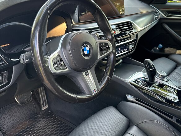 2022 BMW 5 серии 520d xDrive VII (G30/G31/G38) Рестайлинг, чёрный, 3700000 рублей - вид 5