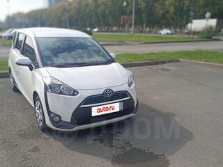 2018 Toyota Sienta II Рестайлинг, белый, 1470000 рублей, вид 2