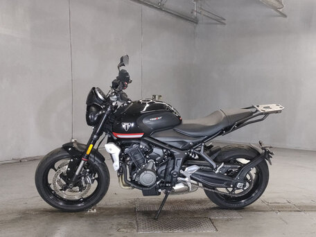 2021 Triumph Trident 660, чёрный, 700000 рублей, вид 2