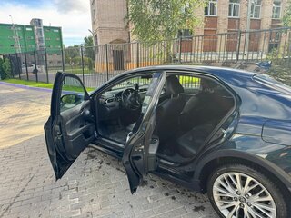 2018 Toyota Camry VIII (XV70), синий, 2500000 рублей, вид 5