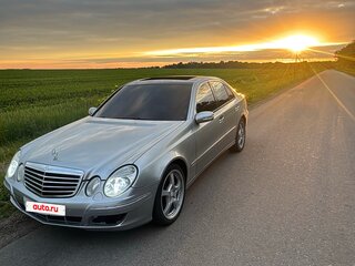2002 Mercedes-Benz E-Класс 320 III (W211, S211), серебристый, 600000 рублей, вид 1