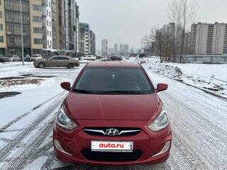 2013 Hyundai Solaris I, красный, 850000 рублей, вид 2