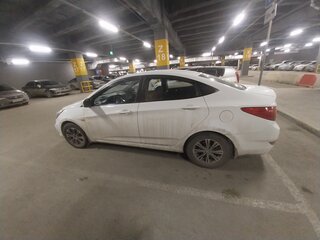 2013 Hyundai Solaris I, белый, 450000 рублей, вид 2