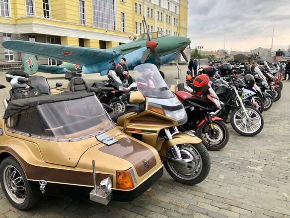 1991 Honda GL 1500 Gold Wing, золотистый - вид 23
