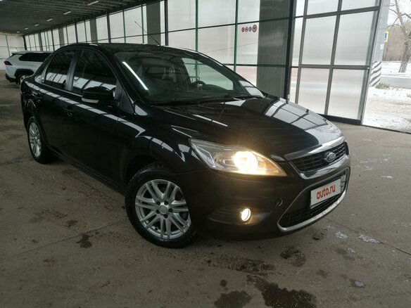 2008 Ford Focus II Рестайлинг, чёрный, 750000 рублей - вид 3