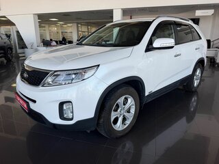 2020 Kia Sorento II Рестайлинг, белый, 2435000 рублей, вид 1