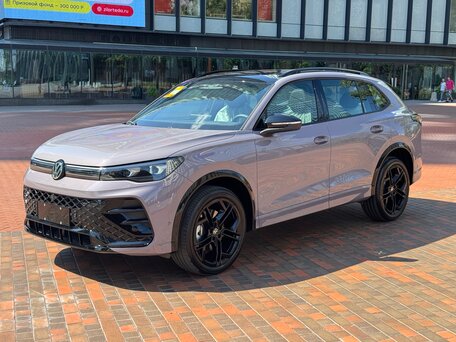 2026 Volkswagen Tiguan L Pro III (China Market), серый, 4249000 рублей, вид 3