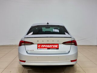 2021 Skoda Octavia IV (A8), серый, 1930000 рублей, вид 5