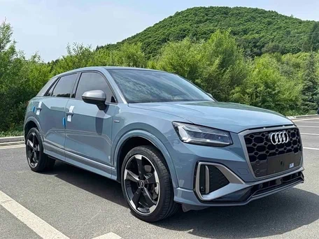 2023 Audi Q2 L 35 TFSI I Рестайлинг, серый, 2080000 рублей, вид 3