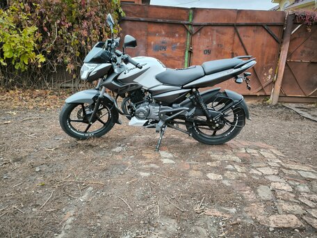 2024 Bajaj Pulsar NS 125, белый, 170000 рублей, вид 2