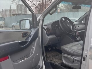 2008 Hyundai Grand Starex I, серый, 850000 рублей, вид 5