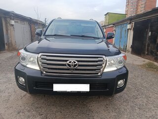2013 Toyota Land Cruiser 200 Series Рестайлинг 1, чёрный, 4200000 рублей, вид 2