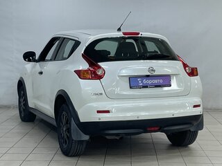2013 Nissan Juke I, белый, 945000 рублей, вид 5