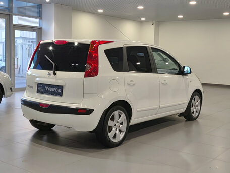 2006 Nissan Note I, белый, 380000 рублей, вид 5