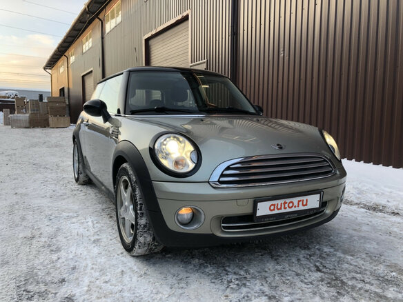 2008 Mini Hatch Cooper II (R56), бежевый - вид 1
