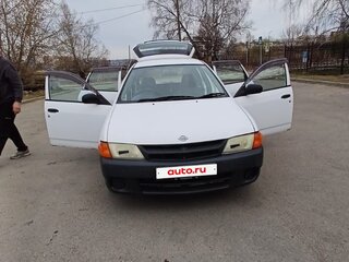 2000 Nissan AD II, белый, 250000 рублей, вид 3