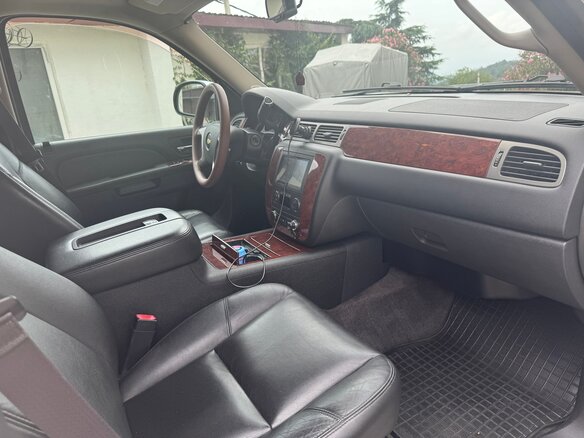 2012 Chevrolet Tahoe 6AT III, белый, 2680000 рублей - вид 7
