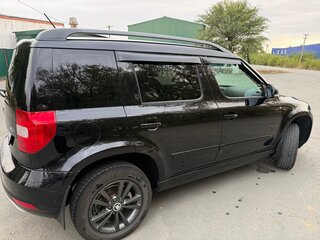 2014 Skoda Yeti I Рестайлинг, чёрный, 895000 рублей, вид 4