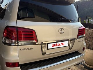 2012 Lexus LX 570 III Рестайлинг, белый, 5000000 рублей, вид 4