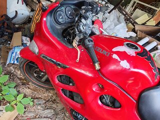 2003 Suzuki GSX 750F Katana, красный, 370000 рублей, вид 2