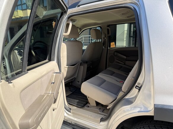 2007 Ford Explorer IV, серебристый, 1350000 рублей - вид 12