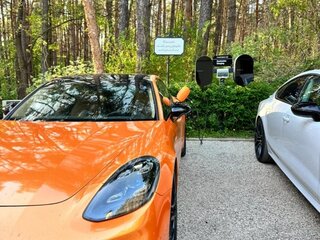 2021 Porsche Panamera 4S E-Hybrid Executive II Рестайлинг, оранжевый, 9100000 рублей, вид 2
