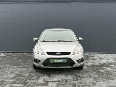 2011 Ford Focus II Рестайлинг, серебристый, 645000 рублей, вид 3