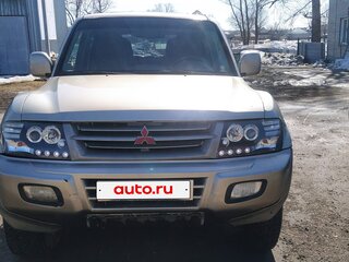 2006 Mitsubishi Pajero III Рестайлинг, бежевый, 800000 рублей, вид 1