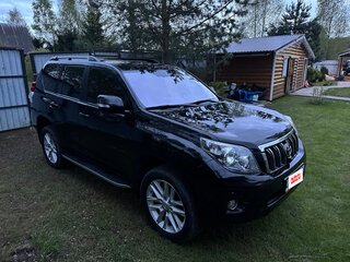 2010 Toyota Land Cruiser Prado 150 Series, чёрный, 3000000 рублей, вид 2