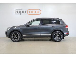 2013 Volkswagen Touareg II, серый, 2093000 рублей, вид 2