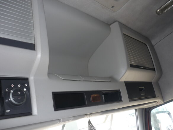 2013 Volvo FH, красный, 7800000 рублей - вид 27
