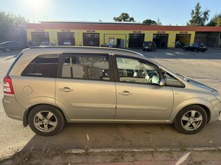 2008 Opel Zafira B, бежевый, 500000 рублей, вид 4