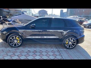 2018 Porsche Cayenne III, чёрный, 6100000 рублей, вид 2