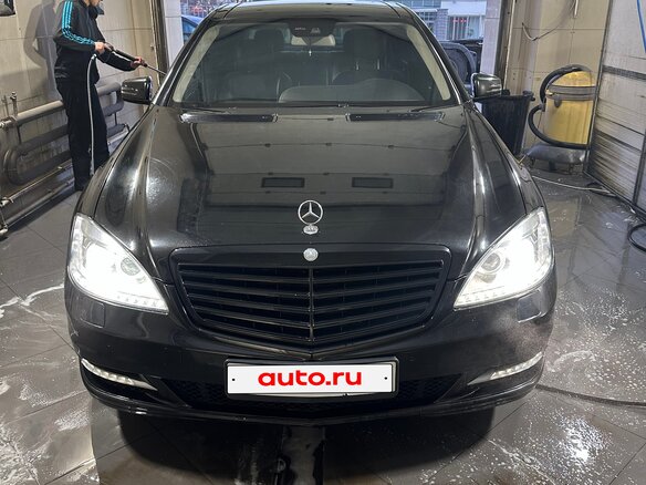 2011 Mercedes-Benz S-Класс 500 V (W221) Рестайлинг, чёрный, 2850000 рублей - вид 1