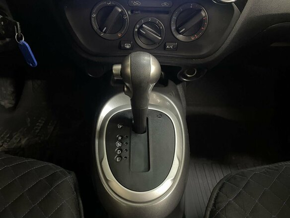 2013 Nissan Juke I, белый, 940000 рублей - вид 13
