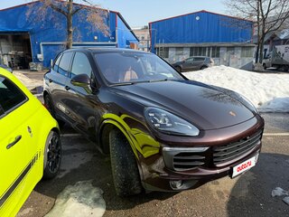 2016 Porsche Cayenne S Diesel II Рестайлинг (958), коричневый, 4488000 рублей, вид 4