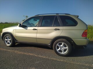 2001 BMW X5 3.0i I (E53), золотистый, 3400000 рублей, вид 2