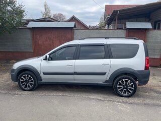 2018 Lada (ВАЗ) Largus Cross I, серебристый, 600000 рублей, вид 5